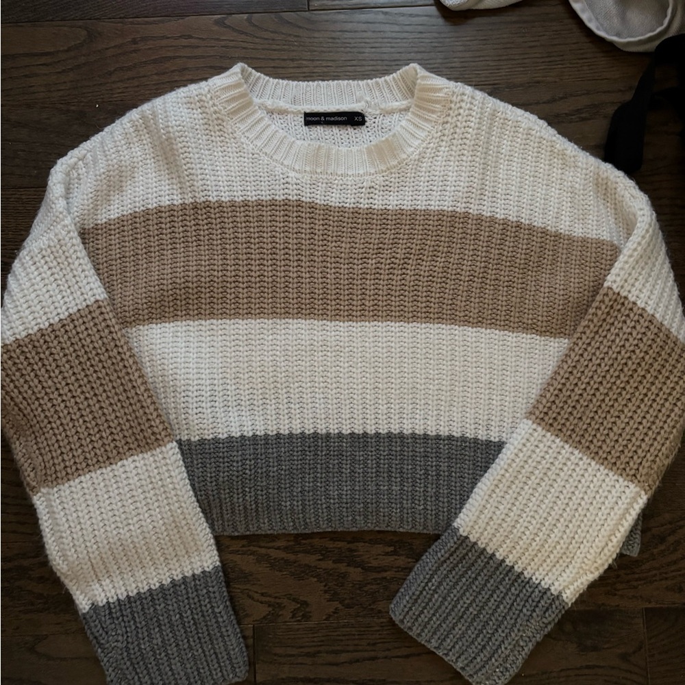 moon and madison sweater